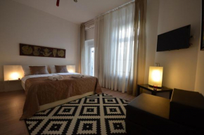  Downtown Luxury Apartment  Загреб